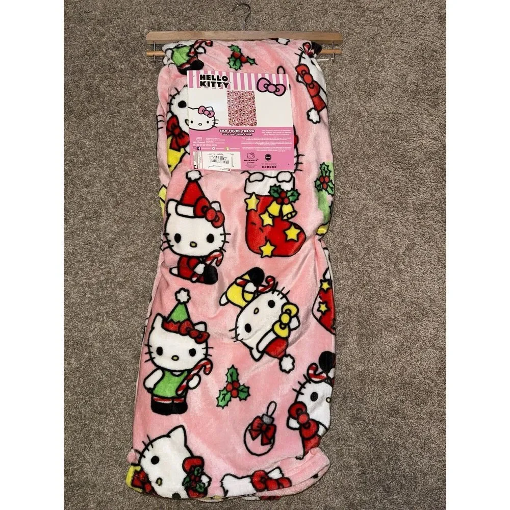 Hello Kitty Mistletoe Pink Christmas Holiday Silk Touch Throw Blanket‎ 50